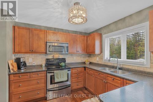 3270 Goldstein Road, Severn (Washago), ON - Indoor Photo Showing Kitchen With Double Sink