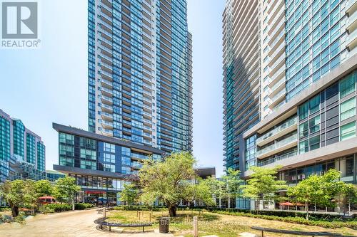 3705 - 5168 Yonge Street, Toronto, ON - Outdoor With Facade