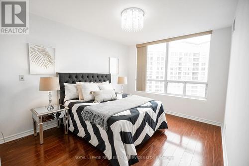 2831 - 3888 Duke Of York Boulevard, Mississauga, ON - Indoor Photo Showing Bedroom