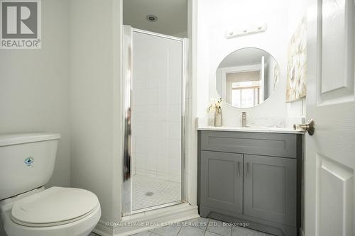 2831 - 3888 Duke Of York Boulevard, Mississauga, ON - Indoor Photo Showing Bathroom