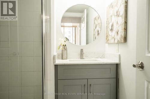 2831 - 3888 Duke Of York Boulevard, Mississauga, ON - Indoor Photo Showing Bathroom