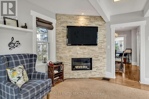 70 Centre Street, Trent Hills (Campbellford), ON - Indoor Photo Showing Living Room With Fireplace