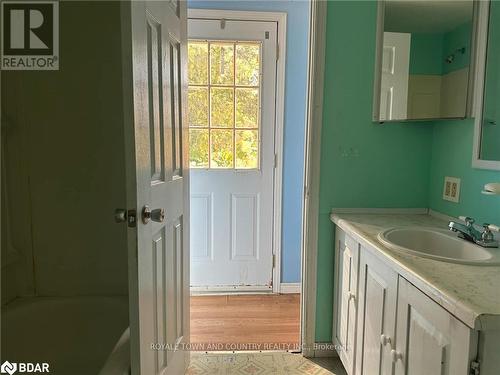 10 Grandy Road, Kawartha Lakes (Coboconk), ON - Indoor Photo Showing Bathroom