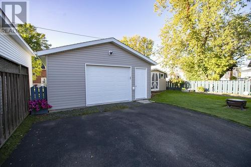 8 Sheppard St, Sault Ste. Marie, ON - Outdoor