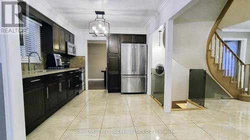 6 Gurr Crescent, Ajax, ON - Indoor Photo Showing Kitchen