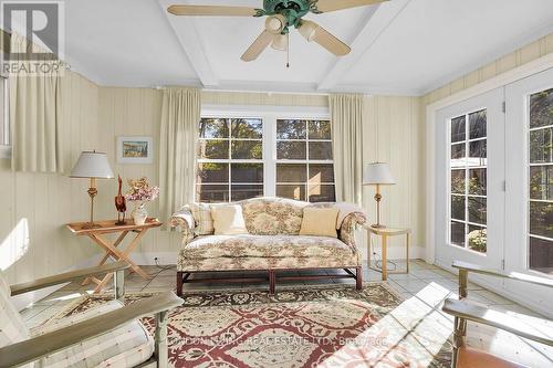 37 Foxbar Road, London, ON - Indoor Photo Showing Living Room