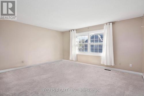 25 - 1570 Richmond Street, London, ON - Indoor Photo Showing Other Room