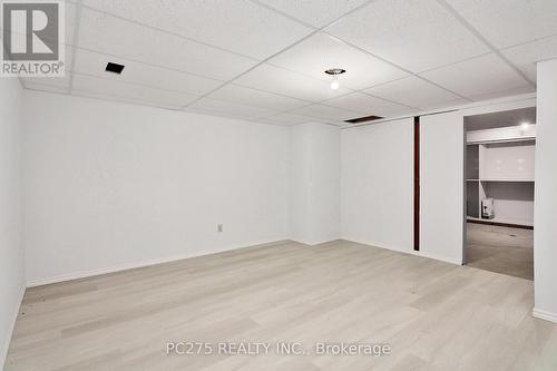 25 - 1570 Richmond Street, London, ON - Indoor Photo Showing Other Room