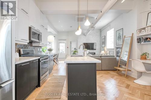 204 - 99 Chandos Avenue, Toronto, ON - Indoor Photo Showing Kitchen With Stainless Steel Kitchen With Upgraded Kitchen