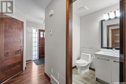 513 2012 Pohorecky Crescent, Saskatoon, SK - Indoor Photo Showing Bathroom