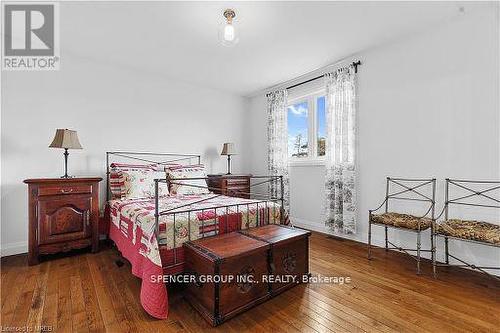 377 10Th Concession Road, Norfolk, ON - Indoor Photo Showing Bedroom