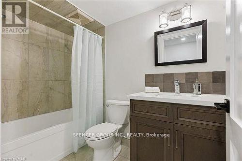 377 10Th Concession Road, Norfolk, ON - Indoor Photo Showing Bathroom