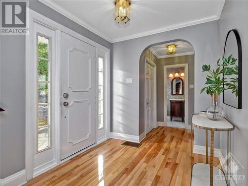 33 Farnham Crescent, Ottawa, ON - Indoor Photo Showing Other Room