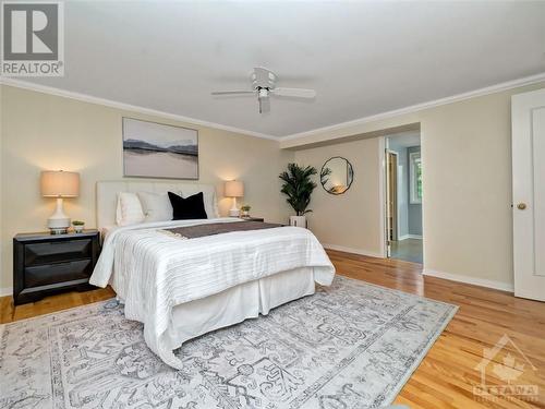 33 Farnham Crescent, Ottawa, ON - Indoor Photo Showing Bedroom