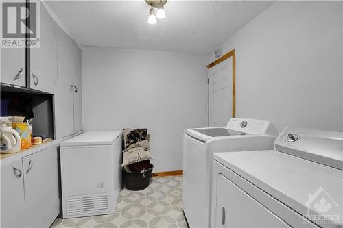 76 Stonehurst Street, Ottawa, ON - Indoor Photo Showing Laundry Room