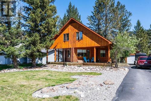 7500 Rivercrest Road, Radium Hot Springs, BC - Outdoor With Deck Patio Veranda