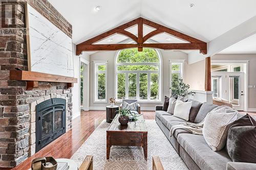 112 Cortina Crescent, Blue Mountains, ON - Indoor Photo Showing Living Room With Fireplace