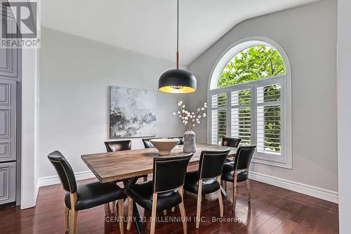 112 Cortina Crescent, Blue Mountains, ON - Indoor Photo Showing Dining Room