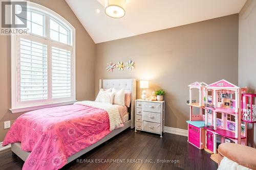 4610 Cornerstone Drive, Burlington, ON - Indoor Photo Showing Bedroom