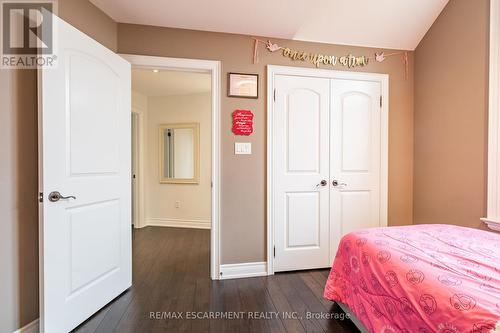 4610 Cornerstone Drive, Burlington, ON - Indoor Photo Showing Bedroom