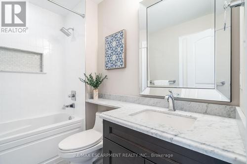 4610 Cornerstone Drive, Burlington, ON - Indoor Photo Showing Bathroom