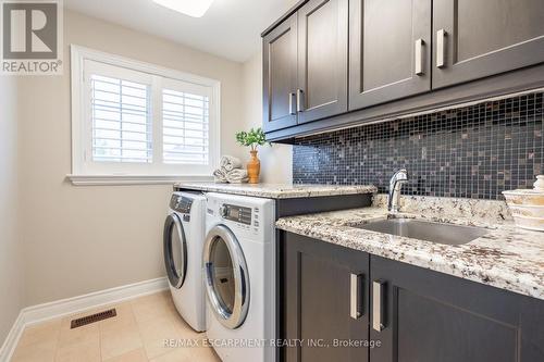 4610 Cornerstone Drive, Burlington, ON - Indoor Photo Showing Laundry Room