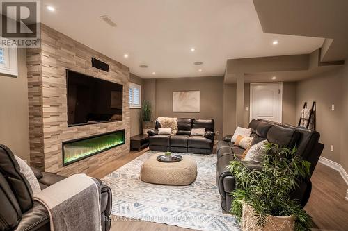 4610 Cornerstone Drive, Burlington, ON - Indoor Photo Showing Living Room With Fireplace