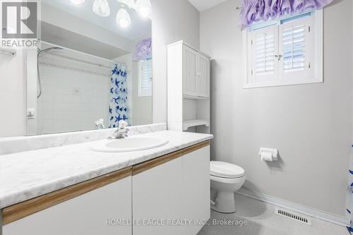 37 Athabaska Road, Barrie, ON - Indoor Photo Showing Bathroom