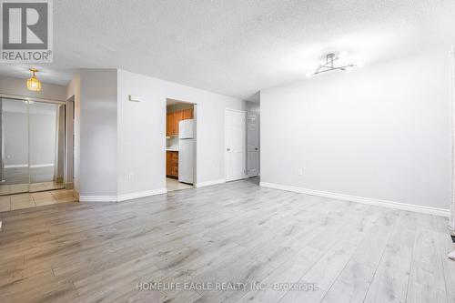 37 Athabaska Road, Barrie, ON - Indoor Photo Showing Other Room