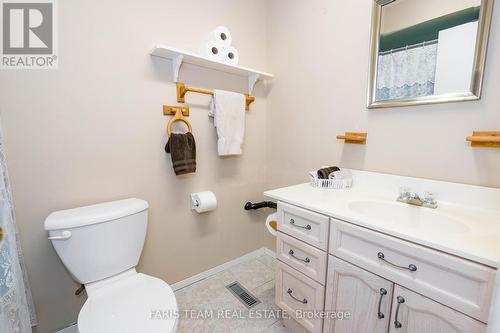 79 - 28 Donald Street, Barrie, ON - Indoor Photo Showing Bathroom