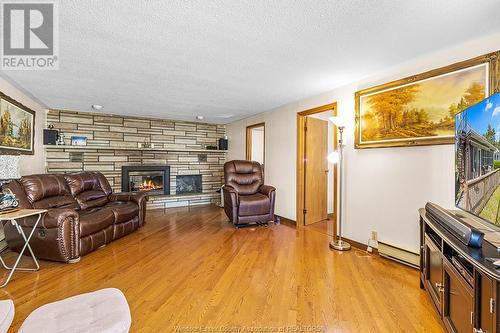 6 Third Avenue North, Sauble Beach, ON - Indoor Photo Showing Living Room With Fireplace