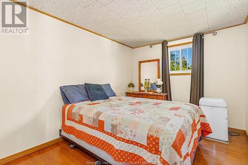 6 Third Avenue North, Sauble Beach, ON - Indoor Photo Showing Bedroom