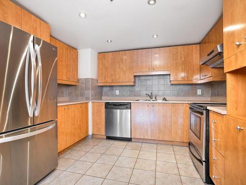 Cuisine - 313-18 Ch. Du Bord-Du-Lac-Lakeshore, Pointe-Claire, QC - Indoor Photo Showing Kitchen