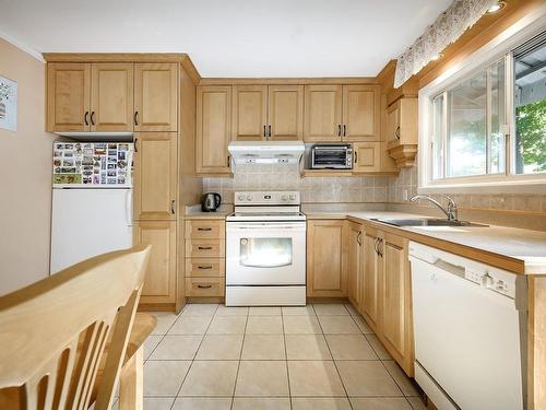 Kitchen - 13184 Rue Shelborne, Montréal (Pierrefonds-Roxboro), QC - Indoor Photo Showing Kitchen