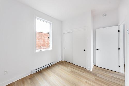 Bedroom - 389 Rue St-Zotique E., Montréal (Rosemont/La Petite-Patrie), QC - Indoor Photo Showing Other Room