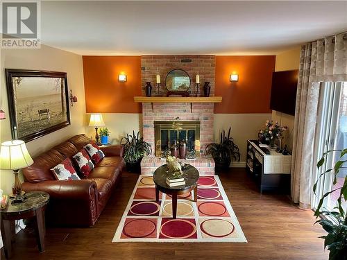 108 Markell Crescent, Cornwall, ON - Indoor Photo Showing Living Room With Fireplace