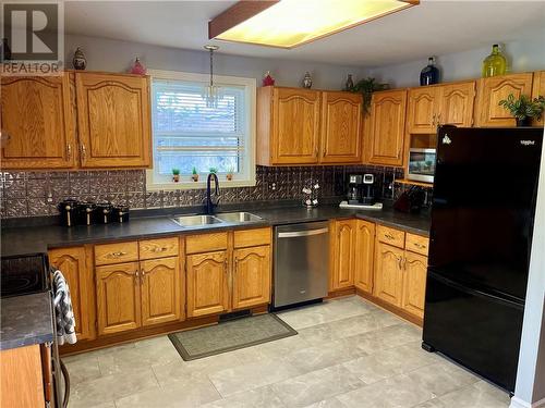 108 Markell Crescent, Cornwall, ON - Indoor Photo Showing Kitchen With Double Sink