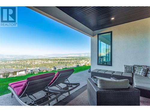 1016 Clarance Avenue, Kelowna, BC - Outdoor With Deck Patio Veranda With Exterior