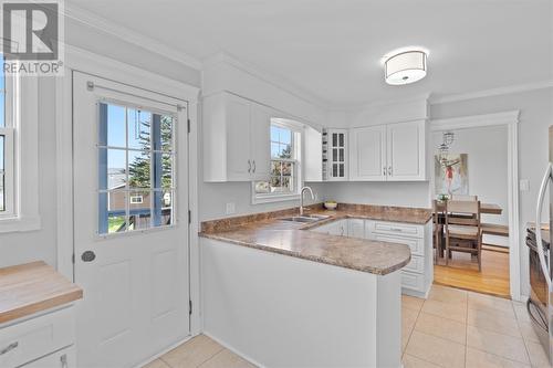 19 Bar Haven Heights, Arnold'S Cove, NL - Indoor Photo Showing Kitchen With Double Sink