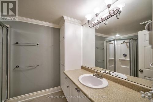 1386 Hixon Street, Oakville, ON - Indoor Photo Showing Bathroom