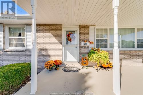 1234 Oxford Avenue, Kingsville, ON - Outdoor