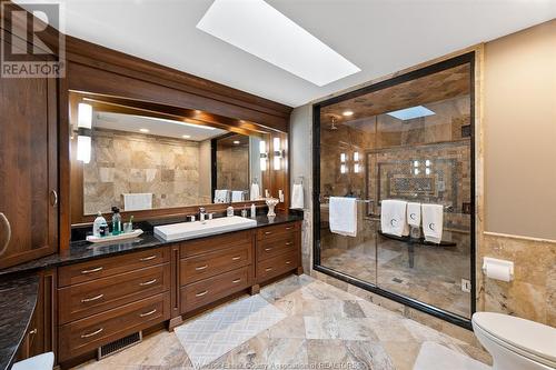 1530 Ravine Line, Kingsville, ON - Indoor Photo Showing Bathroom