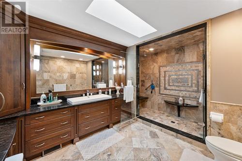 1530 Ravine Line, Kingsville, ON - Indoor Photo Showing Bathroom