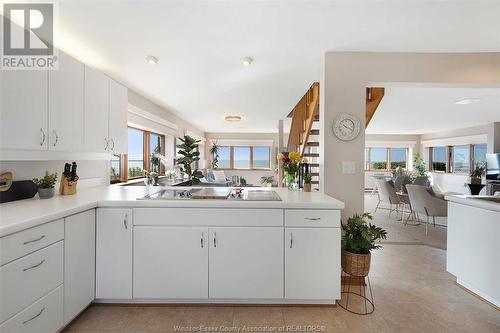 1405 Heritage Road, Kingsville, ON - Indoor Photo Showing Kitchen