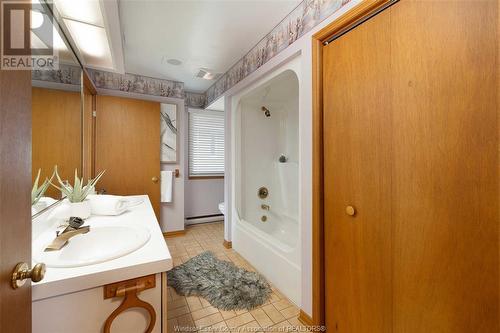 1405 Heritage Road, Kingsville, ON - Indoor Photo Showing Bathroom