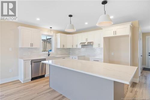 125 Attenborough Drive, Fredericton, NB - Indoor Photo Showing Kitchen With Upgraded Kitchen