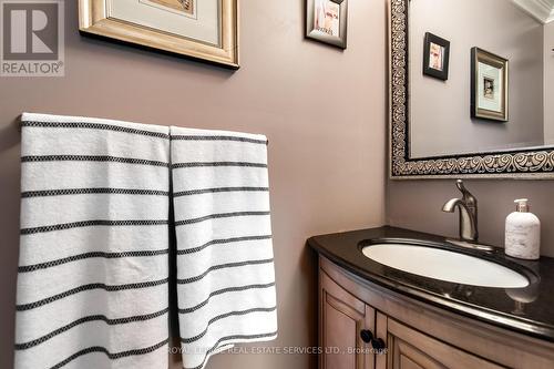 108 Chalmers Street, Oakville, ON - Indoor Photo Showing Bathroom