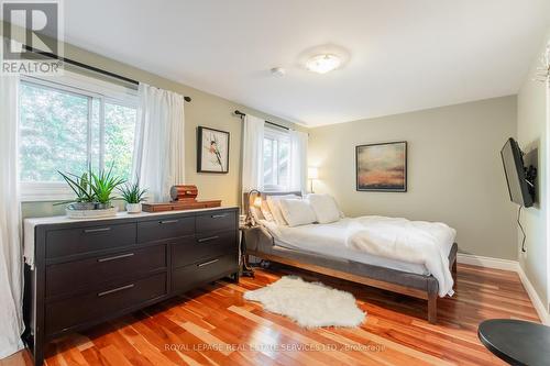 108 Chalmers Street, Oakville, ON - Indoor Photo Showing Bedroom