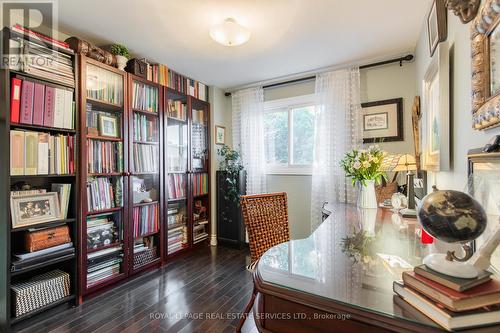 108 Chalmers Street, Oakville, ON - Indoor