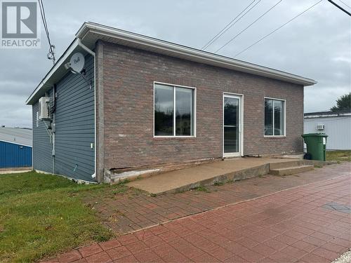 9 Main Street Street, Deer Lake, NL 